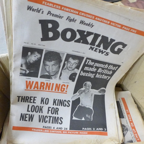 735 - A collection of 1950s/60s Boxing newspapers