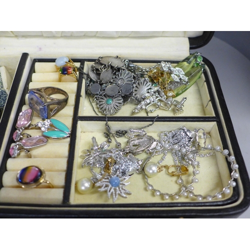 780 - A jewellery box with a quantity of costume jewellery, darts pendant, bracelet, brooches, etc.