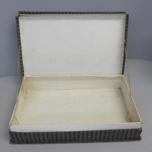 798 - A 1920s/30s Rowntrees chocolate box