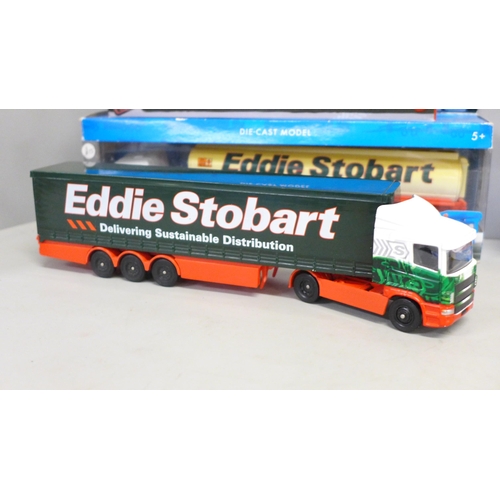 800 - Model vehicles including two boxed Corgi Superhaulers