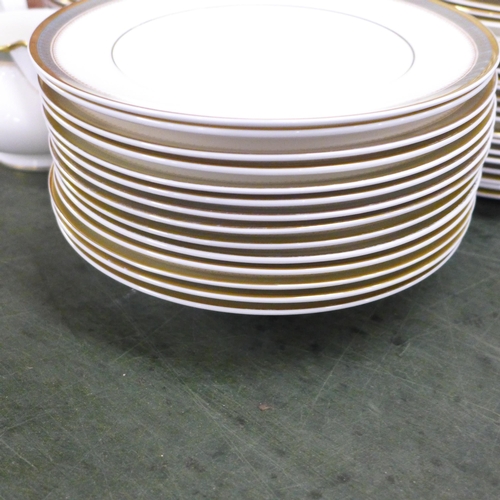 815 - A Royal Doulton Clarendon part dinner service, 16 dinner and side plates, 15 tea plates, 14 soup/cer... 