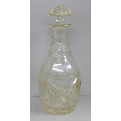 818 - A Georgian three ring glass decanter