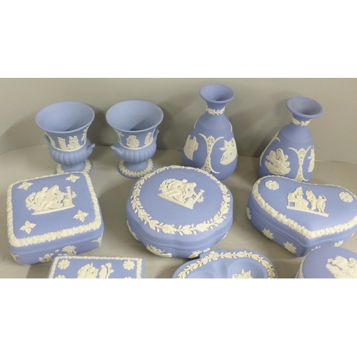 833 - A collection of Wedgwood Jasperware, (13)