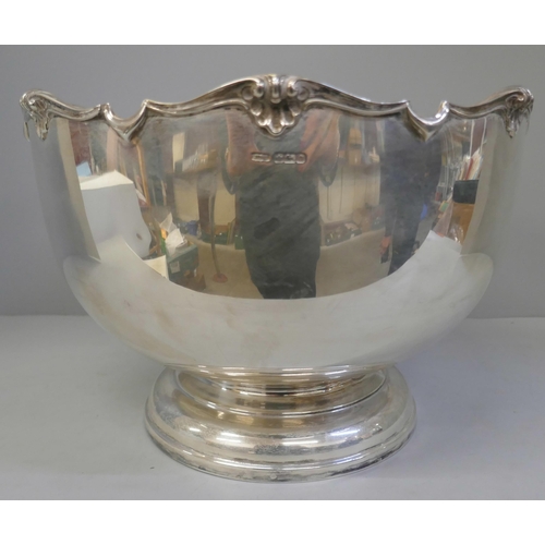 859 - An Edward VII silver punch bowl, Sheffield 1906, 1077g, a/f, rim split