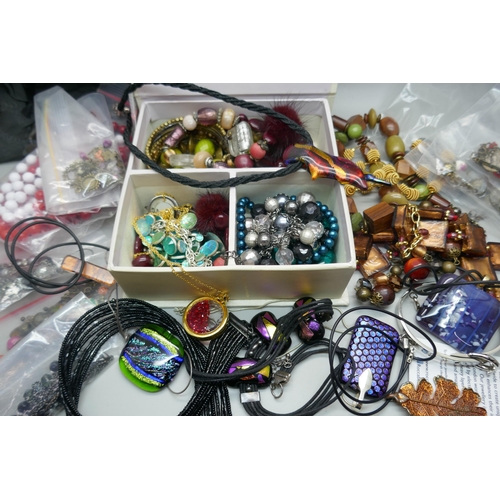 919 - Costume jewellery, glass pendants, bracelets, beads, etc.