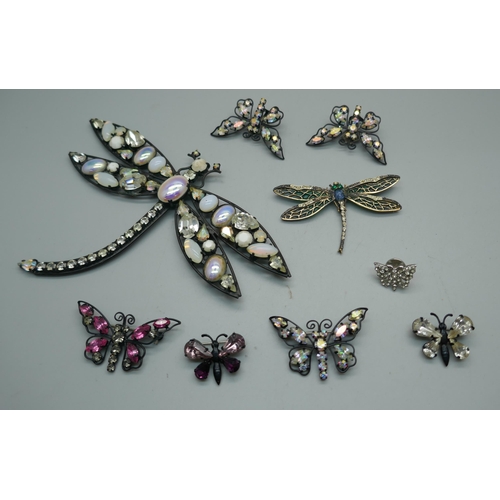 924 - A Collection of Butler and Wilson jewellery; A large vintage dragonfly brooch with diamanté detail a... 