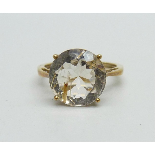 948 - A 9ct gold, Rutile quartz ring, 2.5g, O