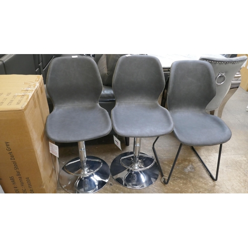 1433 - A pair of Durada grey barstools and side chair