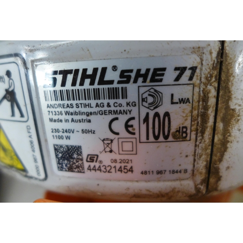 2242 - A Stihl SHE71 electric blower vac - year 2021