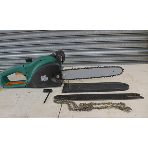 2258 - A Performance Power 1700w electric chain saw (PWR1700CSB)