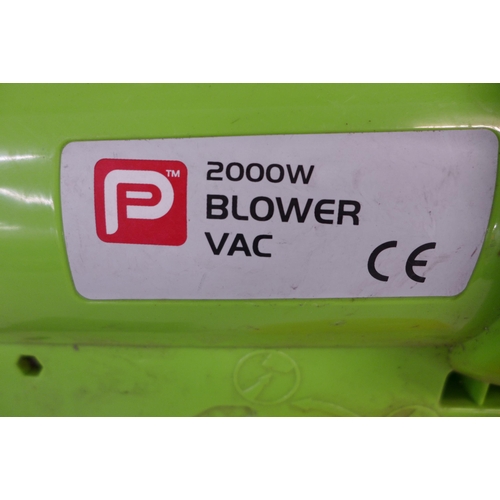 2270 - A Performance Power 2000w garden leaf blower vac - W