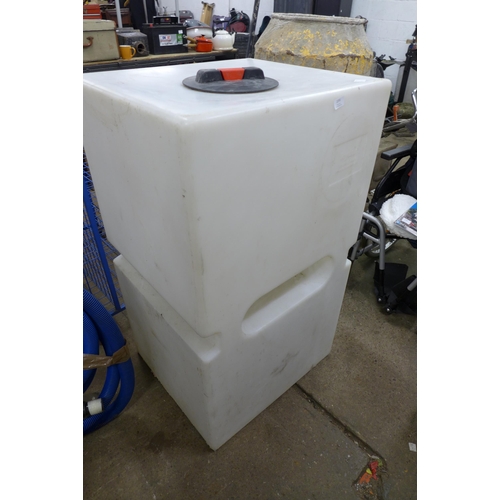 2291 - A Wydale plastic water tank (120 x 60 x 62cm)