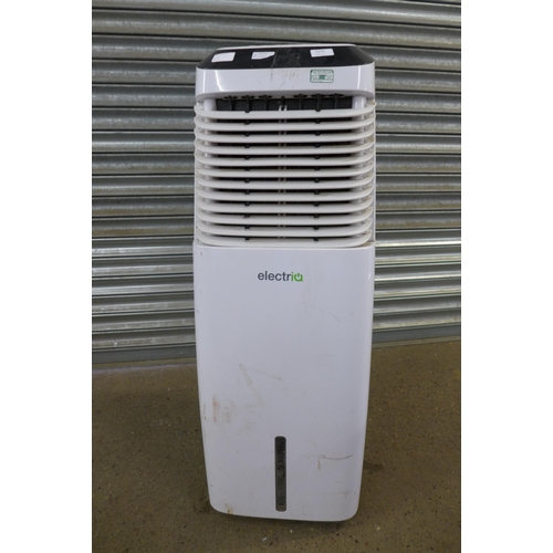 2294 - An Electriq Slim30i 240v air cooler