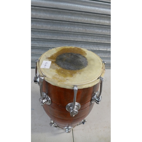 2326 - An Indian drum