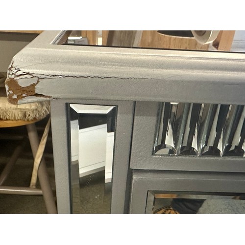 1540 - A silver mirrored two drawer console table