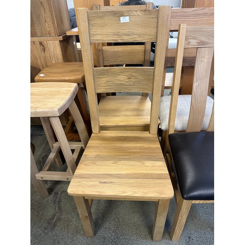 1558 - Five assorted oak side chairs