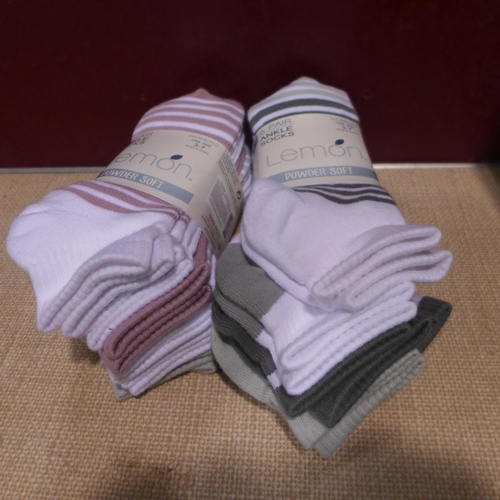 3172 - Ten packs of 6 pairs of lemon powder soft ankle socks * this lot is subject to VAT