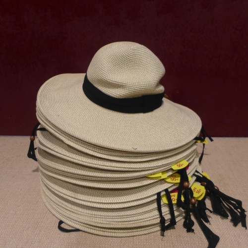 3184 - 20 Solar Escape UV Grassland hats (UPF 50+) * this lot is subject to VAT