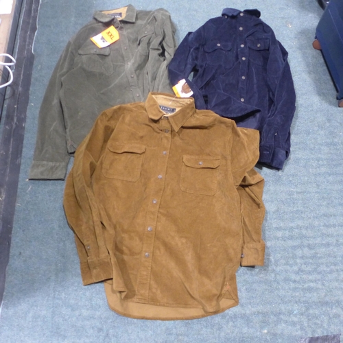 3201 - Large bag of mixed size/style men's tops/shirts * this lot is subject to VAT