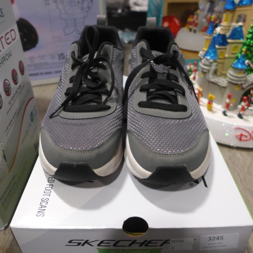 3245 - Pair of Skechers Arch Control trainers (size UK 8) * this lot is subject to VAT