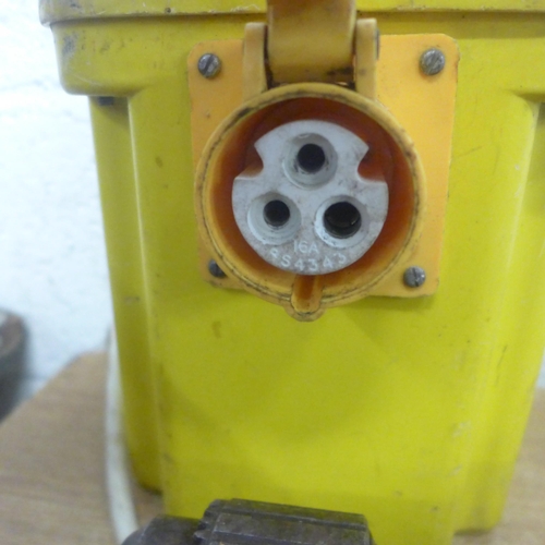 2013 - A Bosch heavy duty breaker drill and a 110v transformer with single 16A socket - drill failed electr... 