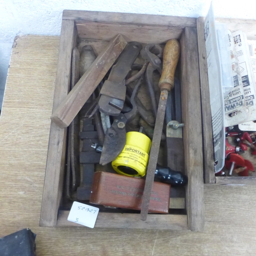 2015 - A box of vintage tools including pincers, a file, a micrometer, a box of router parts and jigsaw bla... 
