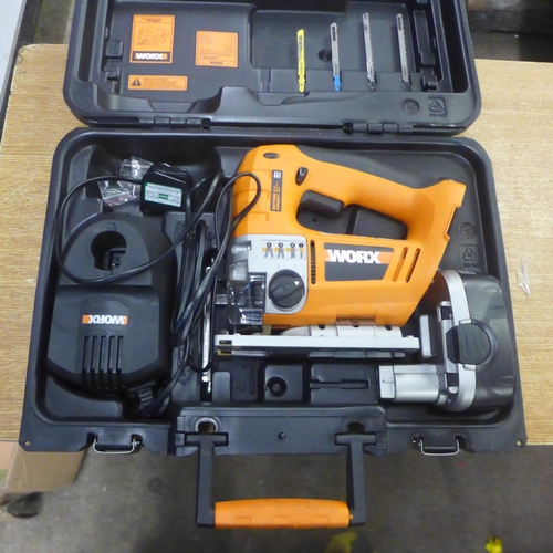 2041 - A Worx WX18JS 18v variable speed/pendulum cordless jigsaw with 18v battery, battery charger and case