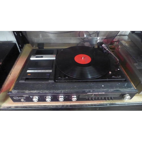 2147 - A Fiesta SC-2070 stereo music centre with turntable record player, automatic stereo cassette deck an... 