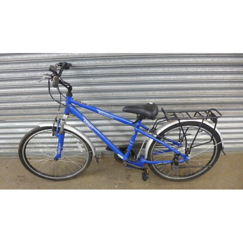 2204 - An iZip Skyline electric bike - no battery or charger