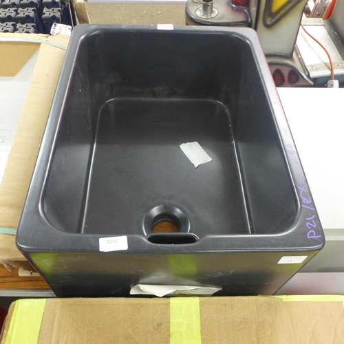 2212 - A black ceramic Belfast style sink