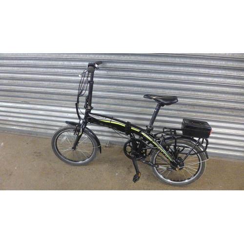 2221 - A Carrera Crosscity Aluminium folding electric bike - no battery (Police reposession)