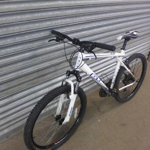 2222 - A GT Agressor 310 aluminium framed gents mountain bike (Police reposession)