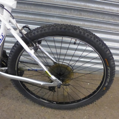 2222 - A GT Agressor 310 aluminium framed gents mountain bike (Police reposession)