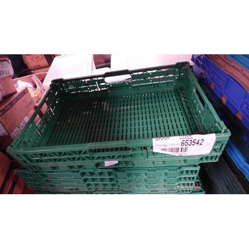 2372 - Ten folding green plastic storage trays, 60 x 40cms