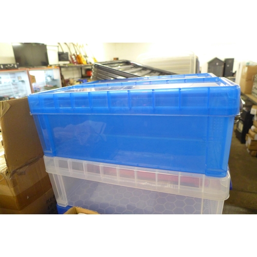 2404 - 8 Really Useful storage boxes (16 x 40cm)