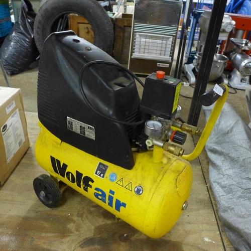 2451 - A Wolf Air Cherokee II 24l air compressor