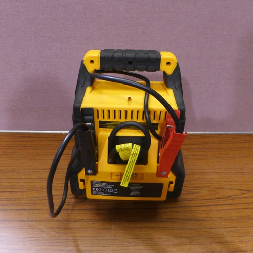 3224 - Cat Jump Starter (1200 Amp) (315-388) *This lot is subject to VAT