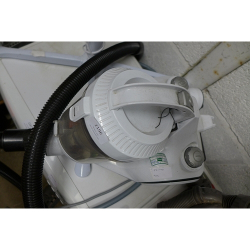 2196 - A Bush bagless cylinder vacuum cleaner