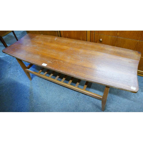 62 - A teak rectangular coffee table