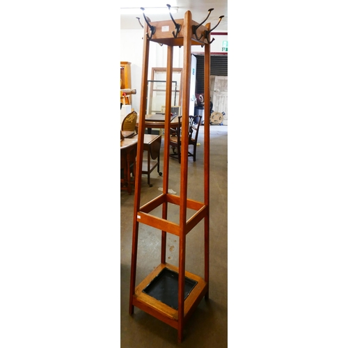 98 - An Edward VII oak coat stand