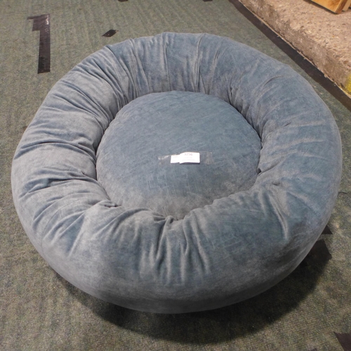 3256 - Scruffs Oslo Circular Pet Bed  (315-228) *This lot is subject to VAT