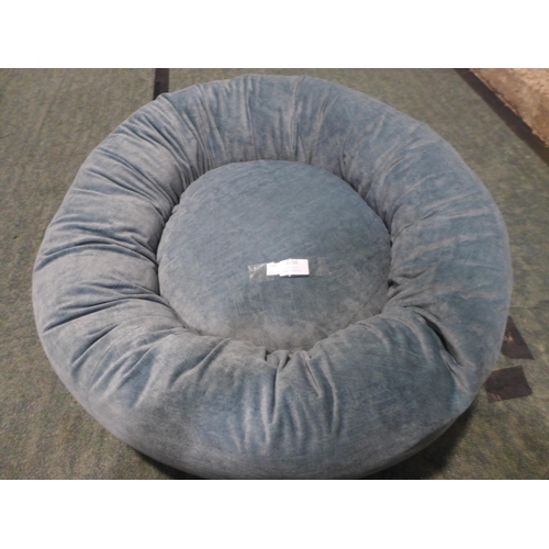 3256 - Scruffs Oslo Circular Pet Bed  (315-228) *This lot is subject to VAT