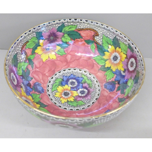 602 - A Maling lustre ware bowl, 21cm