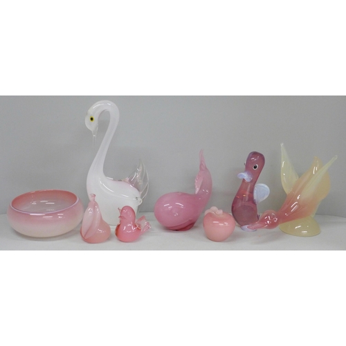 696 - A collection of pink glass including a heavy glass dish (8)