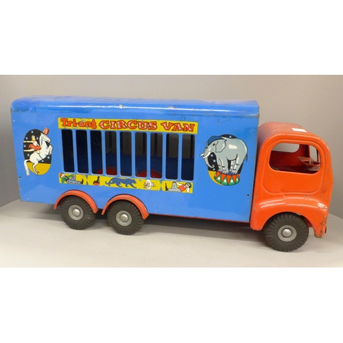 751 - A Tri-ang pressed steel circus van