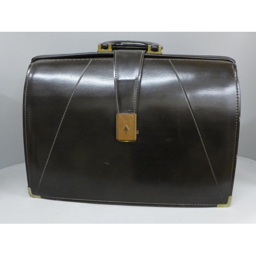 753 - A leather briefcase