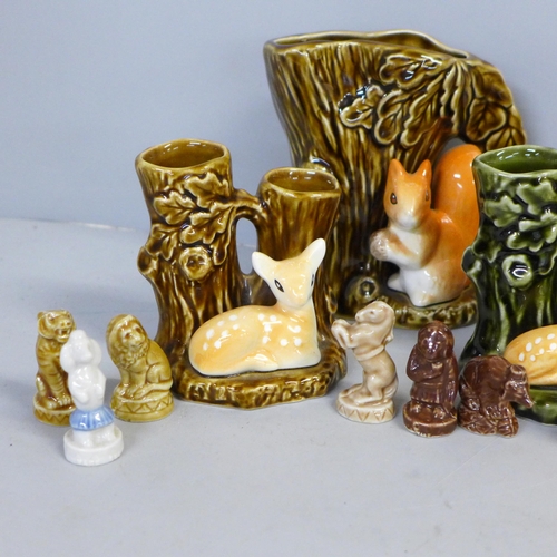 767 - Fourteen Wade Whimsies and five items of Sylvac including a Yorkshire Terrier