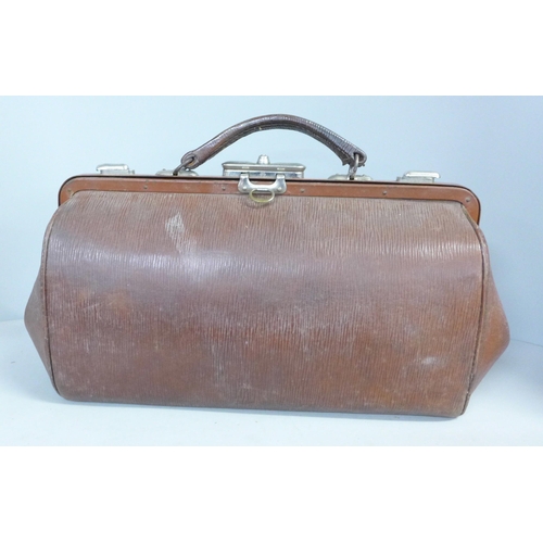 777 - A leather Doctor's bag