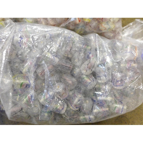 787 - Vintage glass beads, 7kg