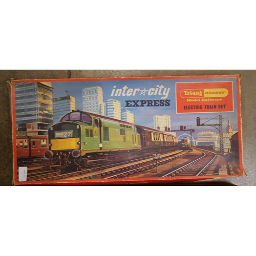 792 - A Tri-ang Hornby RS.9 electric train set, boxed, box a/f and P4.5 power controller